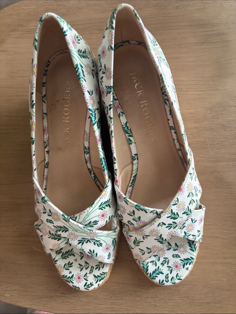 Jack Rogers White Floral Peep-Toe Espadrille Wedges size 8.5